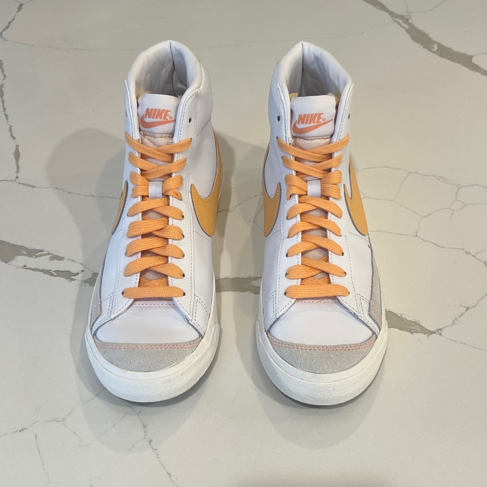 Nike Blazer Mid 77 White Peach Cream Sail Sneaker FD0287 100 Womens Sz 7.5 - Picture 4 of 15